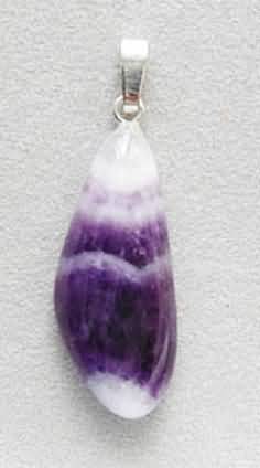 Chevron-Amethyst-Anhänger, Trommelstein