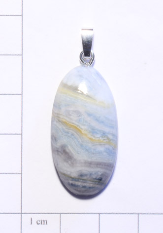 Scheelit-Anhänger, Cabochon