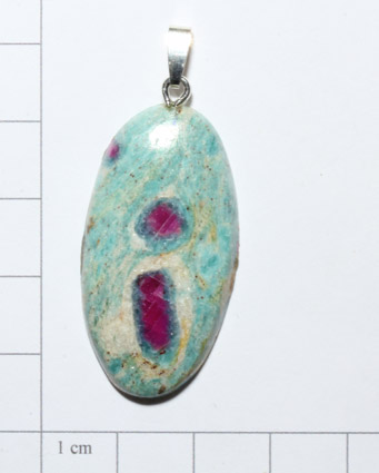 Rubin-Fuchsit-Anhänger, Cabochon 