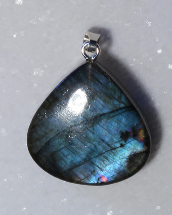 Labradorit-Anhänger - Cabochon