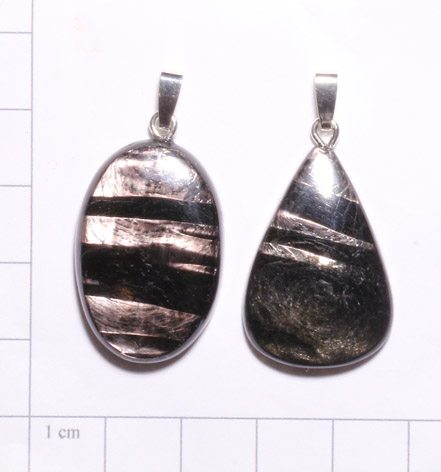 Iolith-Anhänger, Cabochon 