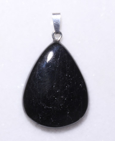 Schörl-Anhänger, Cabochon