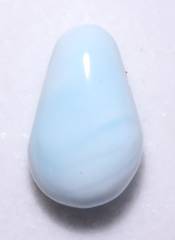 Aragonit-Trommelstein - blau, gebohrt