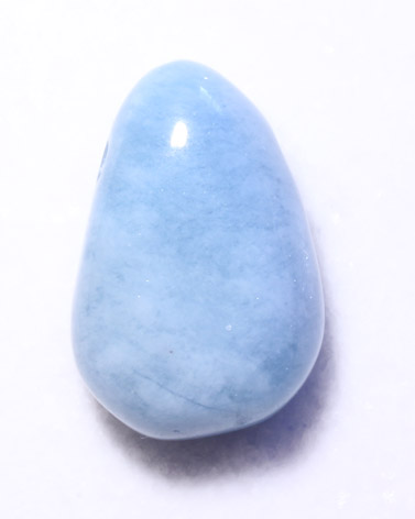 Aquamarin-Trommelstein, gebohrt