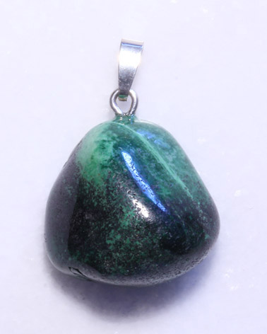 Grossular-Anhänger, Trommelstein