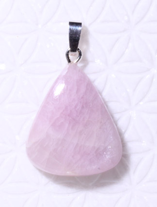 Kunzit-Anhänger, Cabochon 