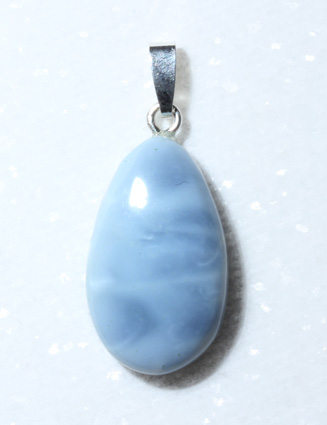 blauer Opal-Anhänger, Cabochon 