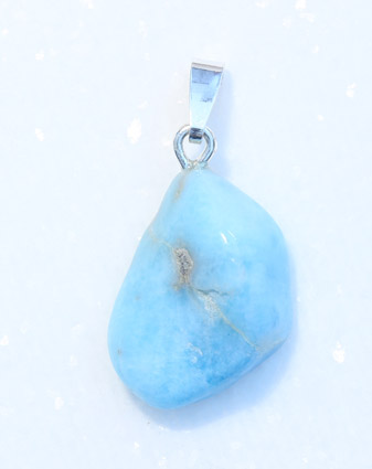 Larimar-Anhänger, Trommelstein