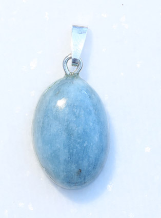 Aquamarin-Anhänger, Cabochon