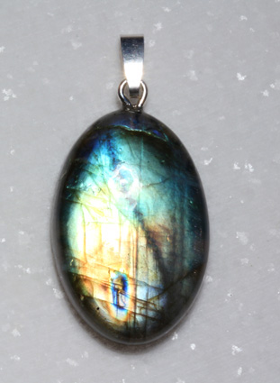 Labradorit-Anhänger, Cabochon