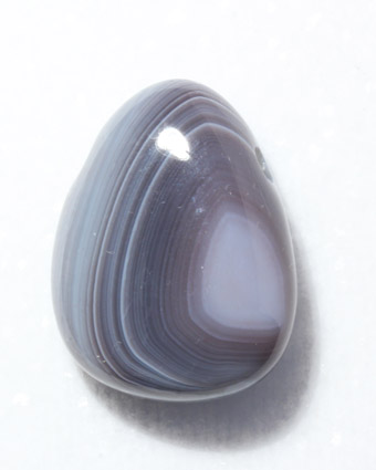 Botswana-Achat-Trommelstein mit Bohrung